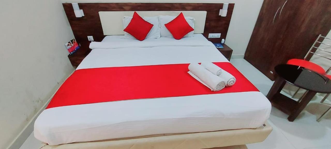 Bensen Hotel Purî Extérieur photo