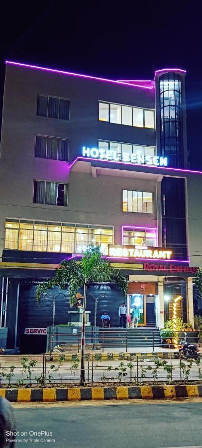 Bensen Hotel Purî Extérieur photo